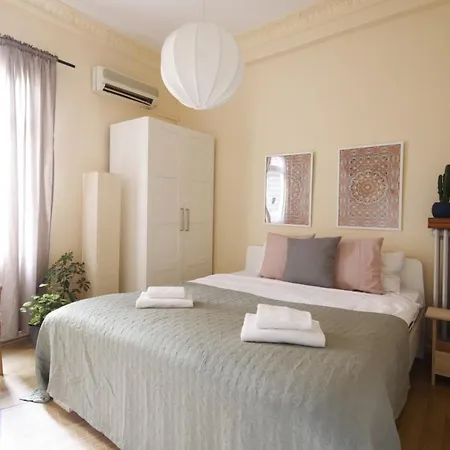 شقة Vibrant Flat With Excellent Location In Beyoglu *