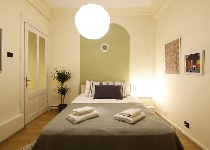 Vibrant Flat With Excellent Location In Beyoglu * Istanbul