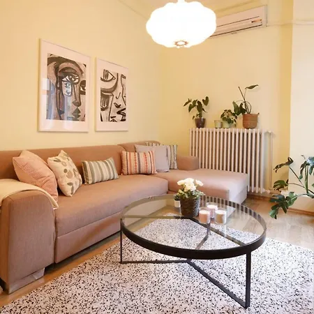 Vibrant Flat With Excellent Location In Beyoglu Istanbul